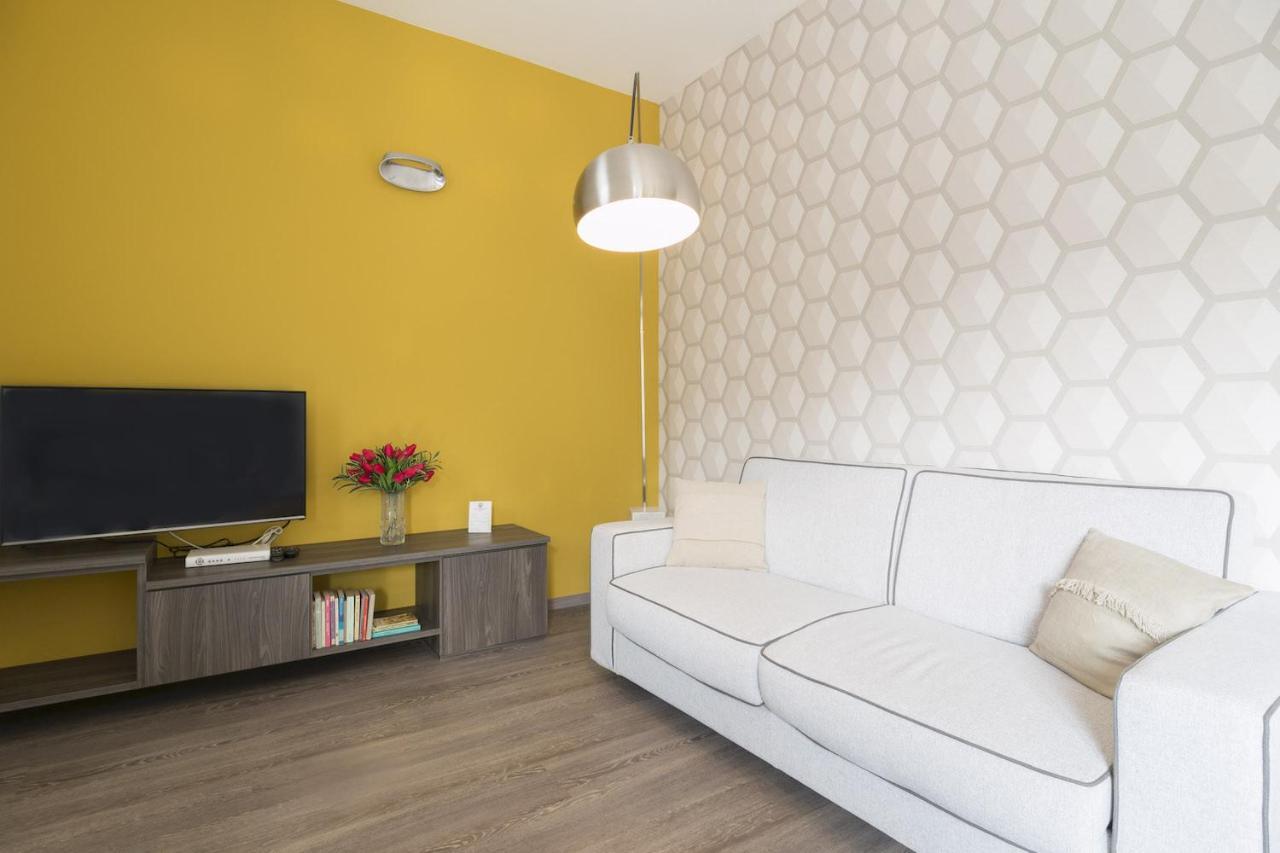 Contempora - Cavallotti 13 - A63 * Milano